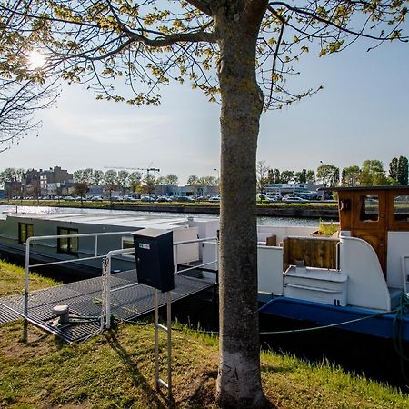 Houseboat Jana - With Sauna And Terrace Hotel Брюж Екстериор снимка
