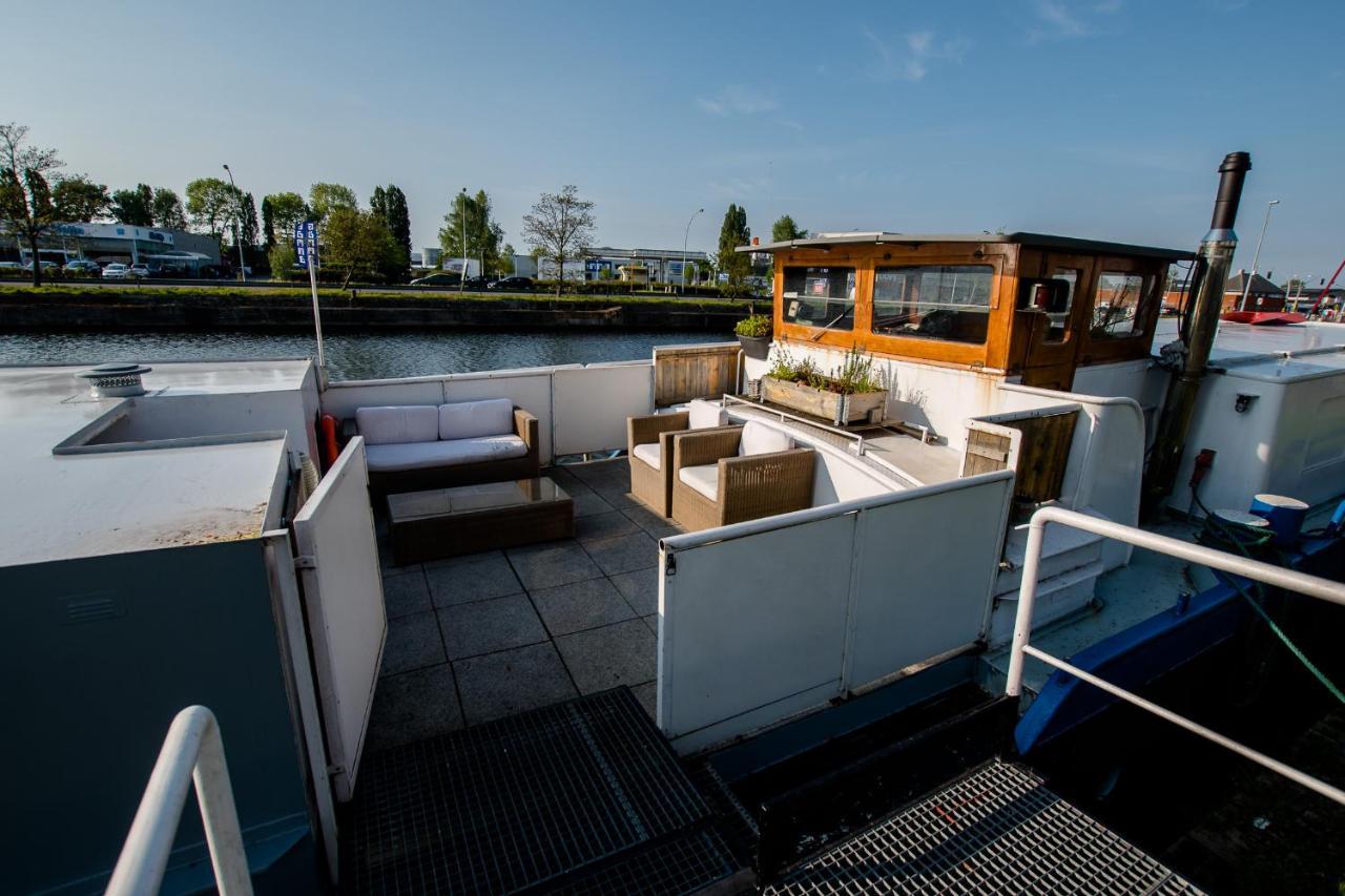 Houseboat Jana - With Sauna And Terrace Hotel Брюж Екстериор снимка