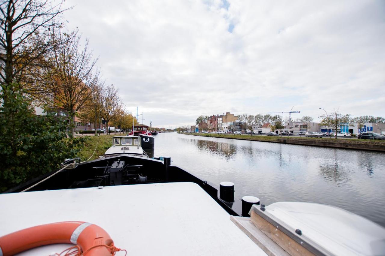 Houseboat Jana - With Sauna And Terrace Hotel Брюж Екстериор снимка