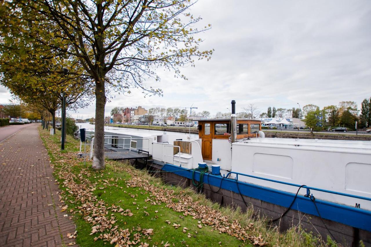 Houseboat Jana - With Sauna And Terrace Hotel Брюж Екстериор снимка